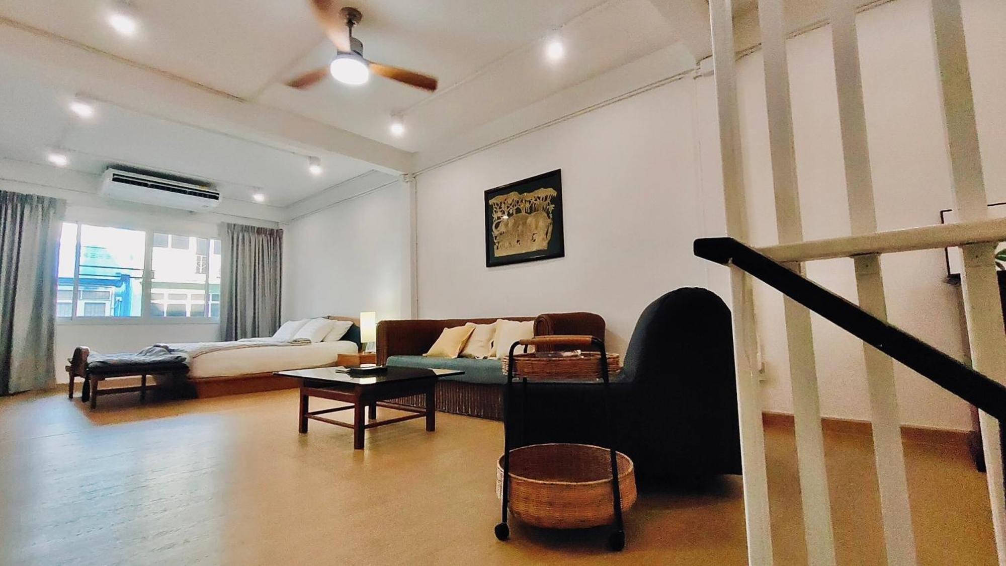 Apartamento Whole 3-storey House Right In The Local Community. Bangkok